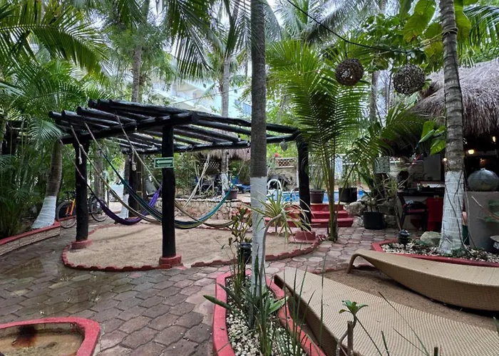 Cocos Adults Only 3*